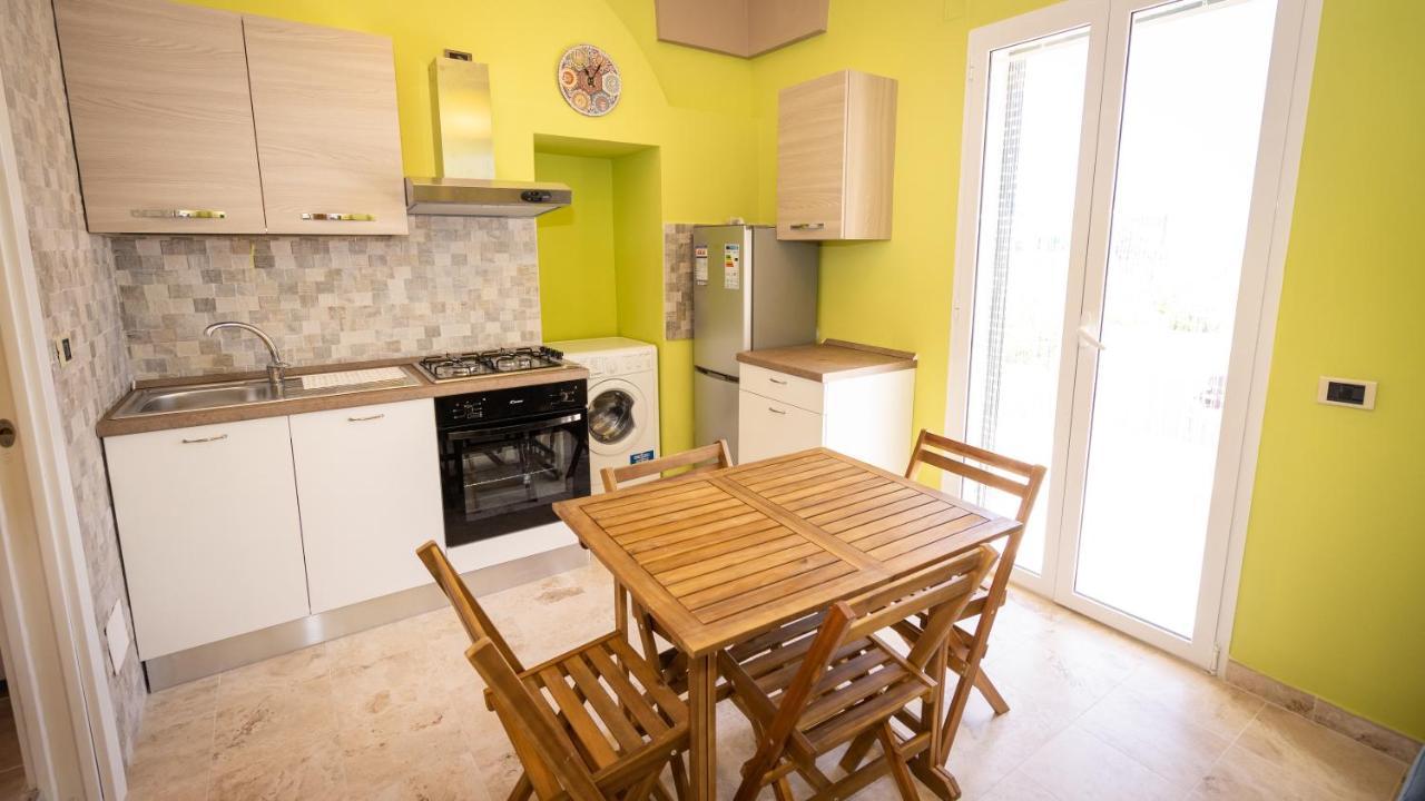 Bed and Breakfast Green House Монополи Экстерьер фото